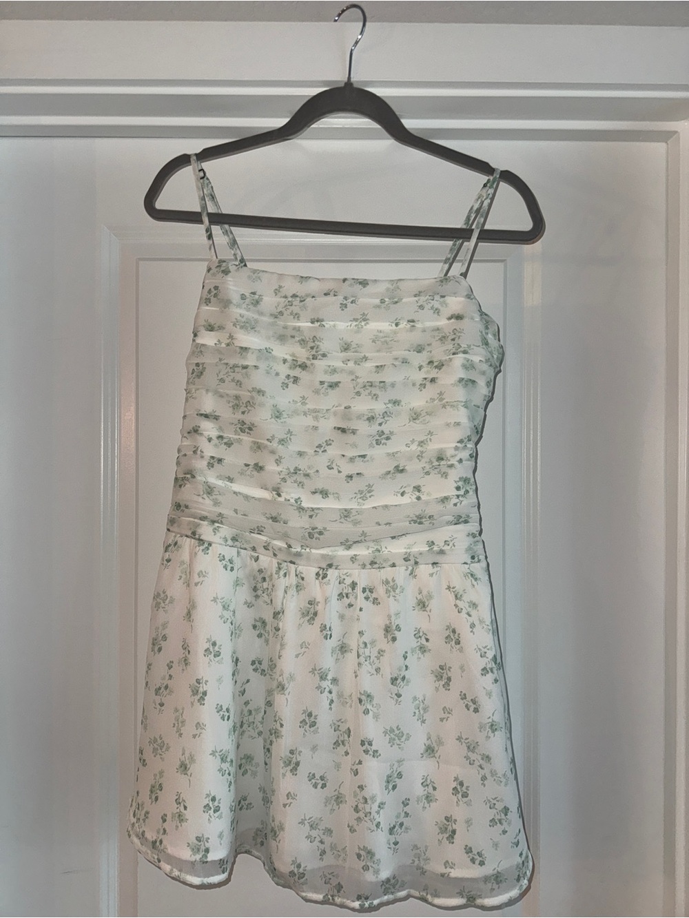 Hollister White Floral Spaghetti Strap chiffon Skort Dress